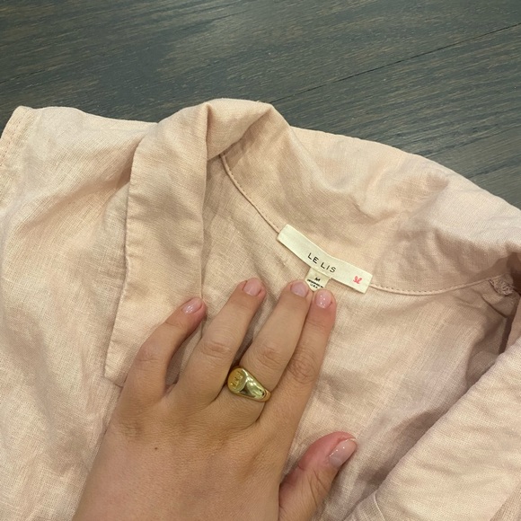 LE LIS LINEN BUTTON UP POCKET TIED BLOUSE - Picture 2 of 4